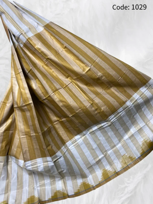 e-Tati Premium Plus Lungi – 1029 (Power Loom) - Image 3
