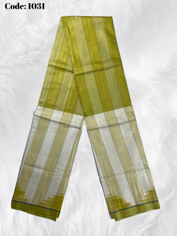 e-Tati Premium Plus Lungi – 1031 (Power Loom) - Image 3