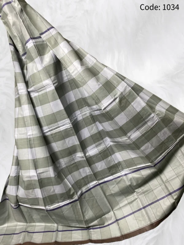 e-Tati Premium Lungi – 1034 (Power Loom) - Image 3