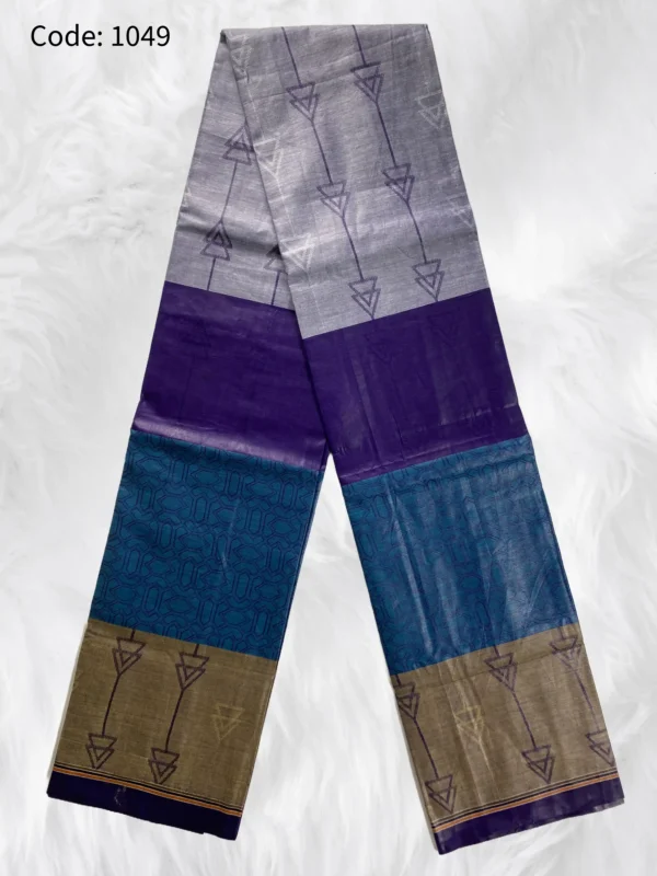 e-Tati Premium Jacquard Lungi - 1049 (Power Loom) - Image 2
