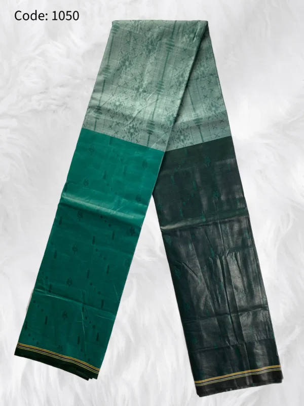 e-Tati Premium Jacquard Lungi - 1050 (Power Loom) - Image 3