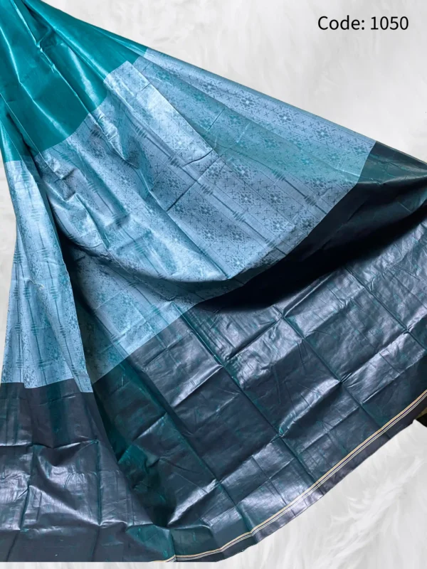 e-Tati Premium Jacquard Lungi - 1050 (Power Loom) - Image 2